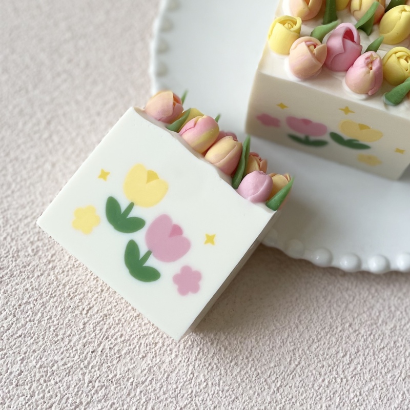 Soap Making For Beginners Book - Flower Tulip Pattern Clay Extruder Disc